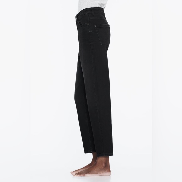 Zara NWT HIGH WAIST, SLIM MOM LEG - ANKLE LENGTH - STRETCH Black Jeans - Picture 2 of 14